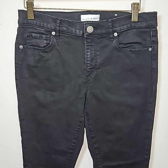 Loft size 6  Black Cropped Jeans - Picture 2 of 8